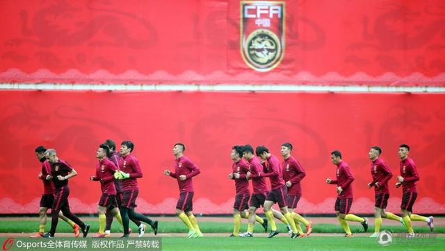 霹雳娇娃制片人伦纳德·戈德堡去世 享年85岁 2019-12-06 据外媒消息，美国著名电影电视制片人伦纳德·戈德堡因跌倒受伤，于12月4日在洛杉矶去世，享年85岁。