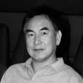 宋祖儿素颜低调现身北电艺考初式 人美心善扶记者 2018-02-27 2月27日，2018北电艺考初式首日宋祖儿低调现身。